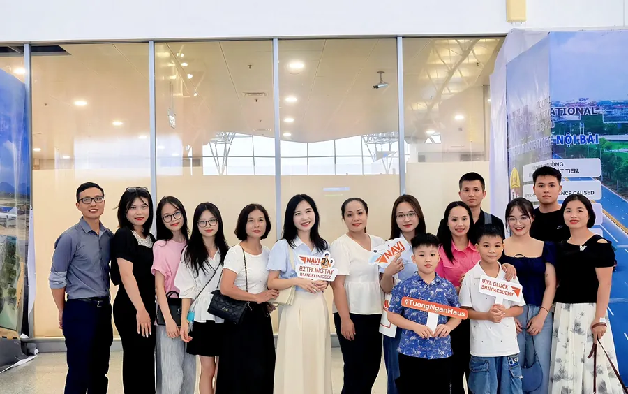 NAVI Academy tiễn học viên tại sân bay quốc tế Nội Bài