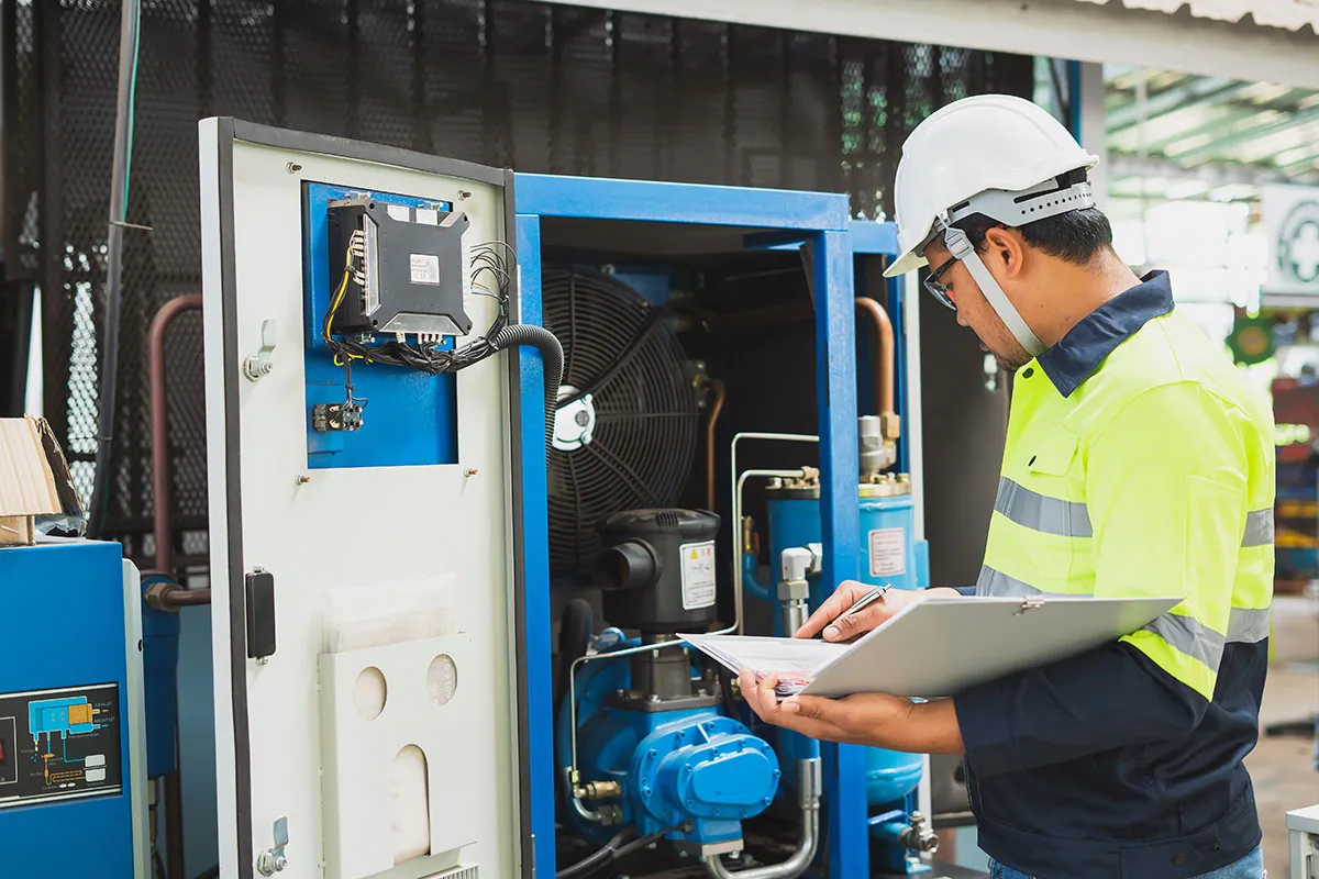 Thợ cơ khí nhà máy về công nghệ hệ thống ống nước, sưởi ấm và điều hòa không khí (Anlagenmechaniker/in für Sanitär-, Heizungs- und Klimatechnik)